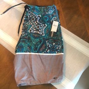 Men’s board shorts